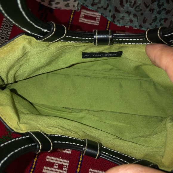 🌸5/$25🌸 Victoria’s Secret Woven Wicker Clutch - Picture 9 of 16